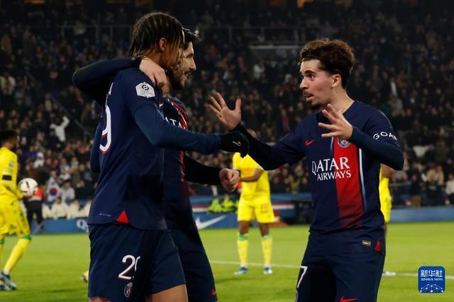 萨拉赫落选！利物浦仅19人出征欧冠 纯血边锋只剩1人（萨拉赫无缘欧冠名单！利物浦仅带19人出征 纯血边锋仅剩一位）