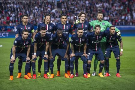 萨拉赫离队传闻再起，利雅得新月一月欲低价求购（萨拉赫再陷转会风波，利雅得新月拟于一月压价出手）