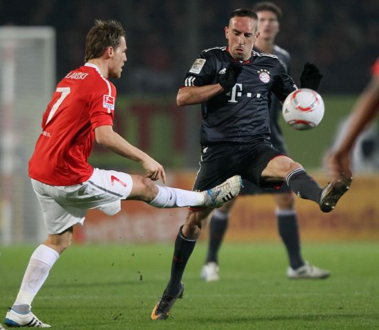 KK：诺伊尔是足球界的传奇；少一人的情况下拜仁仍防住了我们（KK赞诺伊尔为足坛传奇，拜仁少一人仍顶住了我们的攻势）