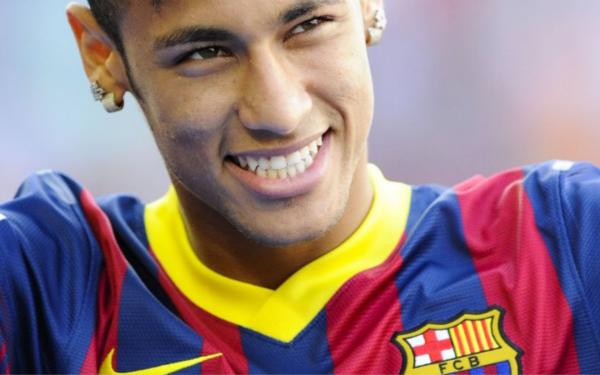 足球国足专机启程，目标三连胜（国足包机起航，剑指三连胜）