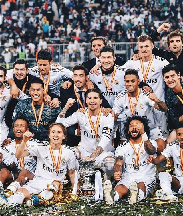 迈阿密国际获得第30届美职联总冠军，是第十六支夺冠球队（迈阿密国际加冕美职联第30届总冠军，成为史上第16支冠军球队）