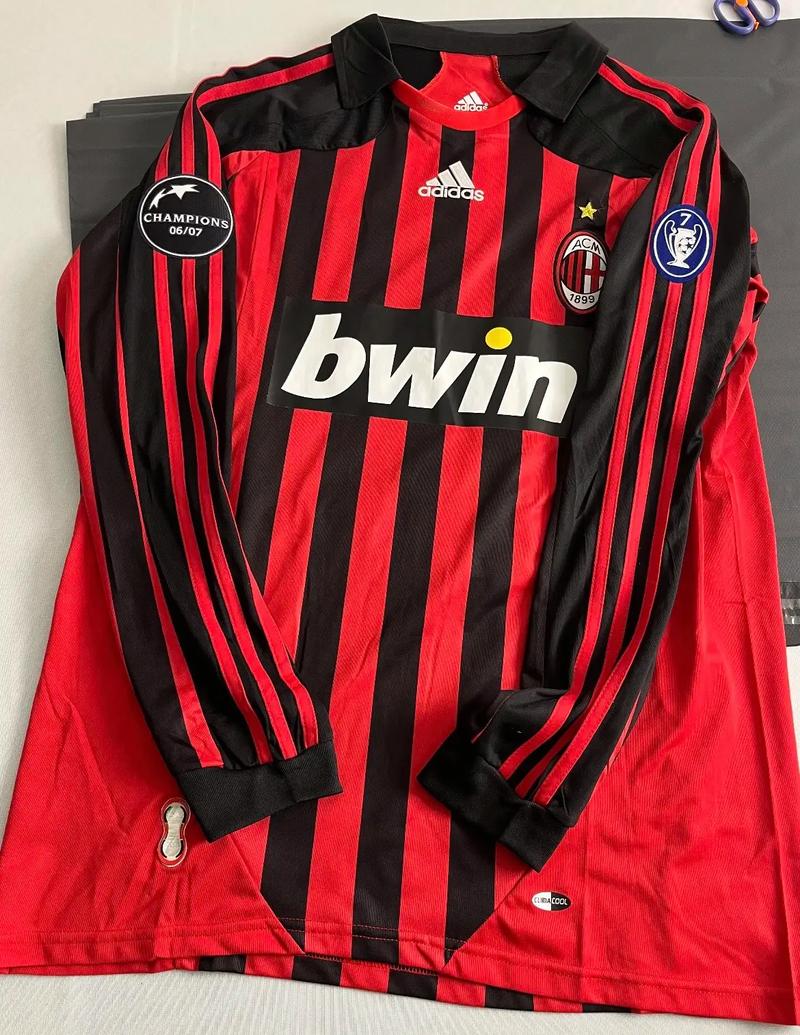 成功转型，米体：库普梅纳斯已成尤文不可或缺的组织型后卫（米体：库普梅纳斯蜕变为尤文后防组织中枢，已不可或缺）