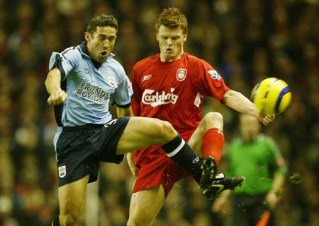 官方：德利赫特力压B费和阿马德，当选曼联11月最佳球员（曼联官宣：德利赫特压过B费和阿马德，荣膺11月队内最佳球员）