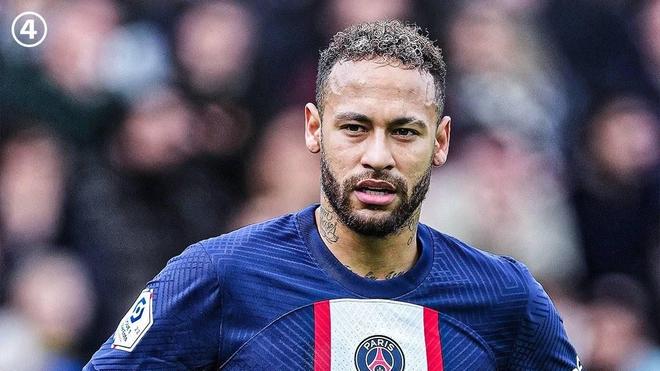 图雷怒喷瓜帅：他不是男人是毒蛇，把我当垃圾还不想我离队（图雷怒斥瓜帅：称其为毒蛇非男人，把我当垃圾却不让我走）