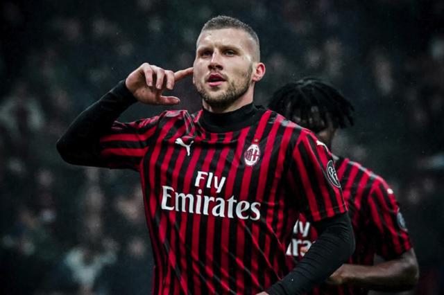 9次扑救力保零封，弗莱肯当选曼城vs勒沃库森全场最佳（弗莱肯9次神扑零封，对曼城战勒沃库森当选全场最佳）