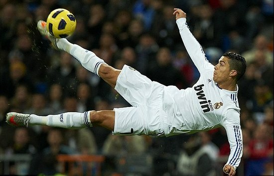 吕迪格：伤缺这段时间我身心得到放松；居莱尔的天赋无需多说（吕迪格：因伤休战让我身心放松，居莱尔的天赋毋庸置疑）