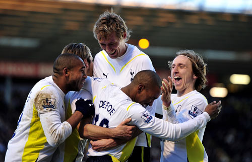 一人一城，韩国前国脚崔喆淳退役，曾代表全北出场超500次（全北功勋、韩国前国脚崔喆淳宣布退役：为俱乐部出场500余场）