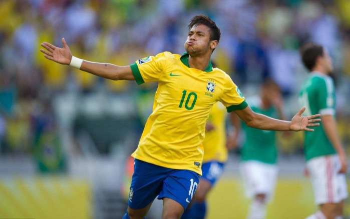 战绩碾压！拜仁主场对美因茨8连胜，得失球40-7（拜仁主场对美因茨豪取八连胜，40比7得失球尽显统治级优势）