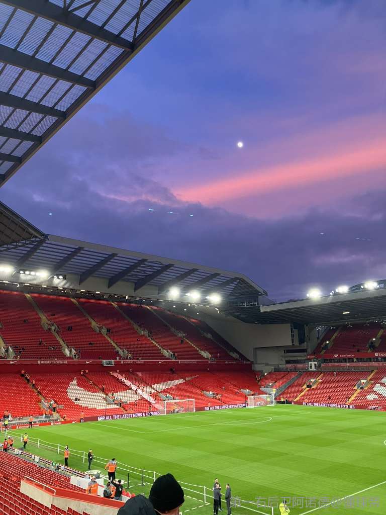 米体：家乡球队维亚雷焦深陷低迷，里皮对球员讲话鼓励他们（米体：家乡队维亚雷焦陷入低谷，里皮发声激励全队）